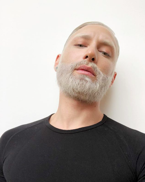 Кончіта Вурст в образі чоловіка: 31 фото іменинника дня