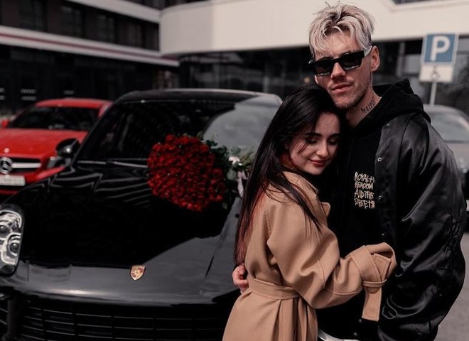 Волошин розсекретив, як вони з Трінчер поділили Porsche після розлучення