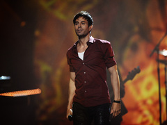 Энрике Иглесиас