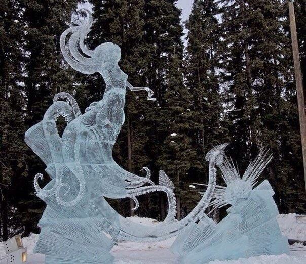 Невероятные шедевры изо льда