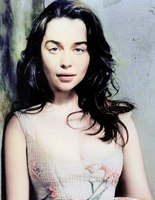 Эмилия Кларк снялась для обложки Vogue UK Эмилия Кларк снялась для обложки Vogue UK