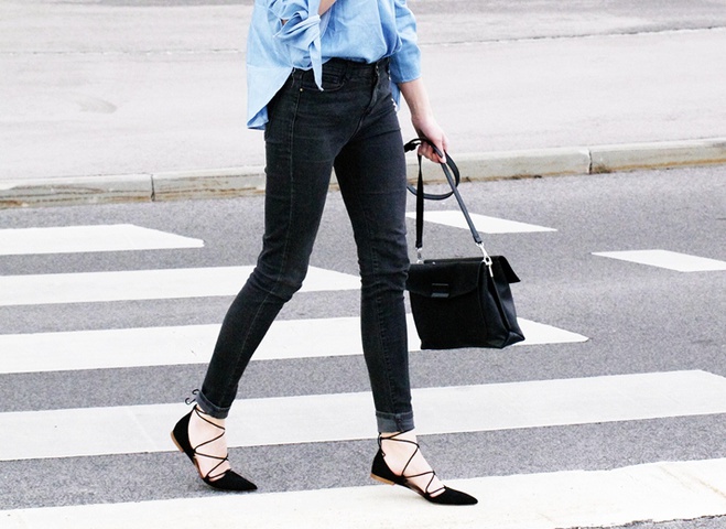 С чем носить черные джинсы: 6 идей от стритстайл-знаменитостей