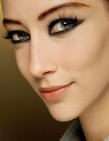 В моді макіяж голлівудських зірок В моді макіяж голлівудських зірок