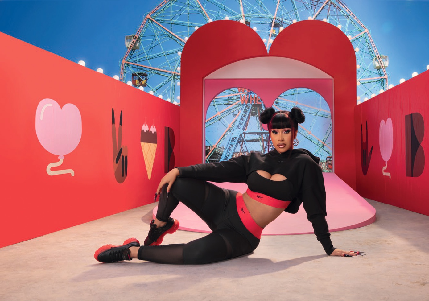 Карди Би и Reebok