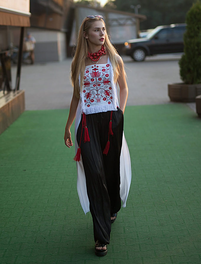 KOZZACHKA by Anya Ko — современный украинский бренд национальной одежды