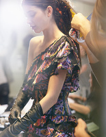 backstage показа Chanel