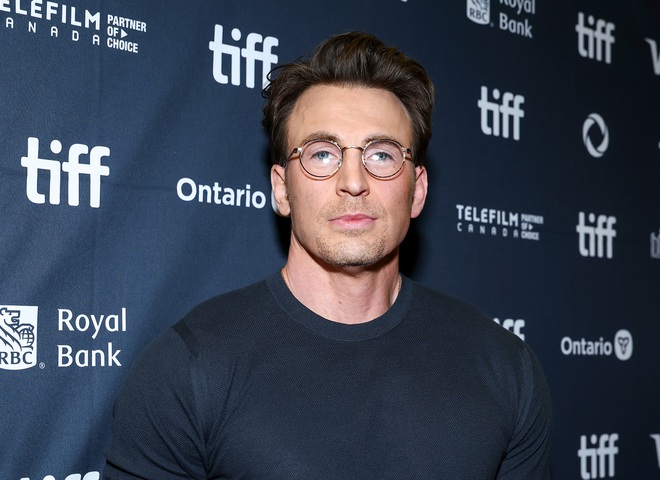 Зірка «Месників» Кріс Еванс вперше став батьком