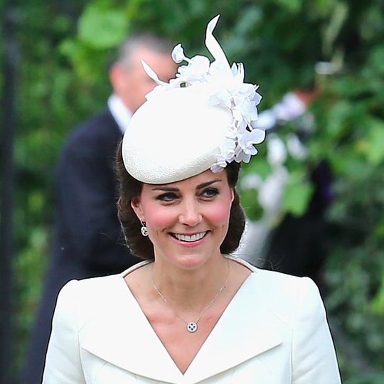 Гардероб герцогини: 10 шляпок Кейт Миддлтон