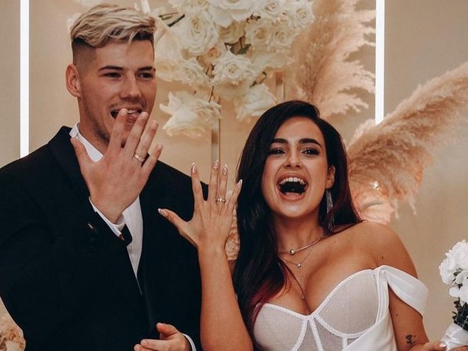 «Зіткнулися з кризою»: Трінчер і Волошин зібралися роз'їхатися через три тижні після купівлі будинку