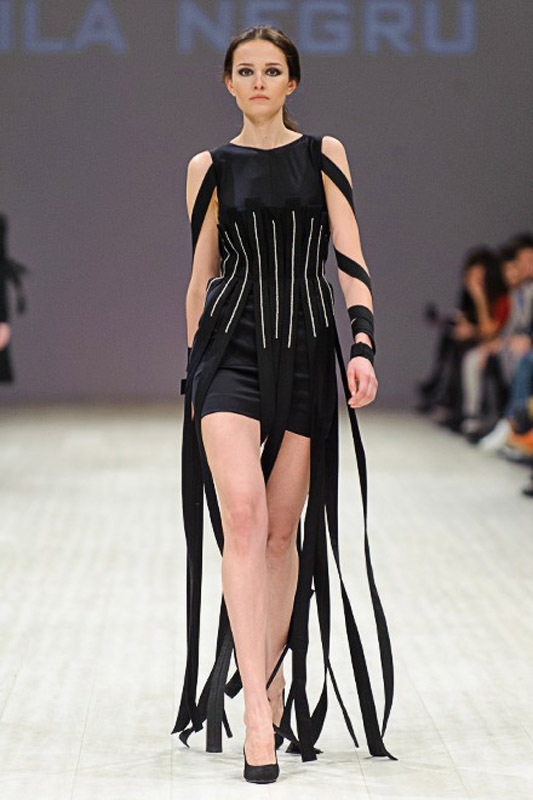 UFW: показ MILA NEGRU