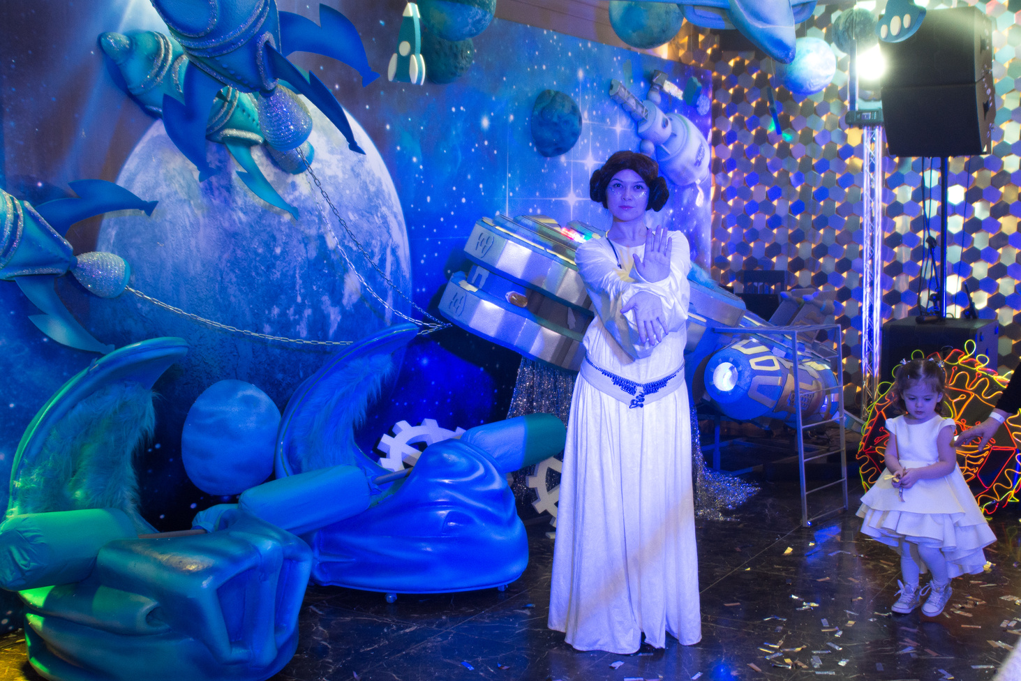 SPACE PARTY 2018, Или как гуляют земляне в Coin на рождественской вечеринке