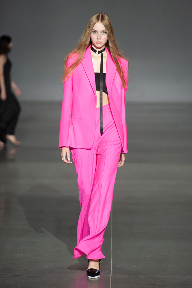 Показ Elena Burenina на Ukrainian Fashion Week noseason sept 2021