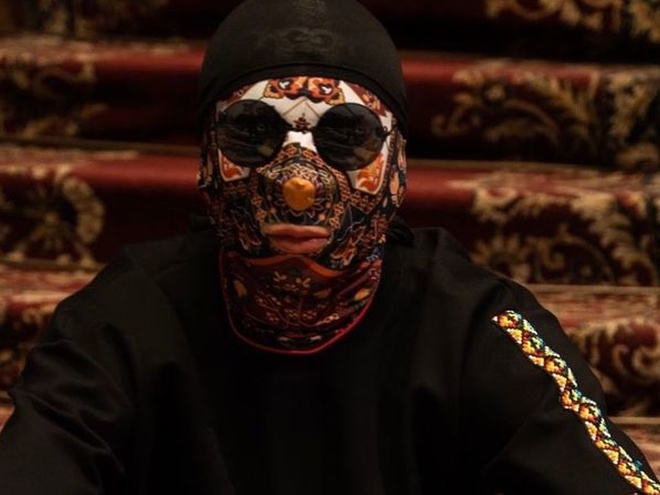 «Голос країни-13»: третього тренера шоу сховали за образом КилимМена