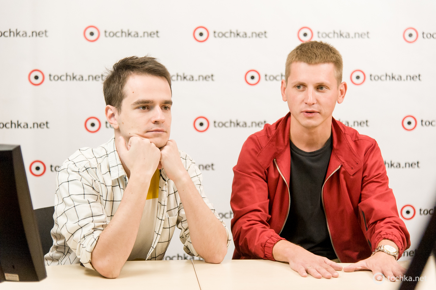 Brunettes Shoot Blondes