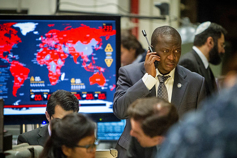 Кадри з фільму Війна світів Z