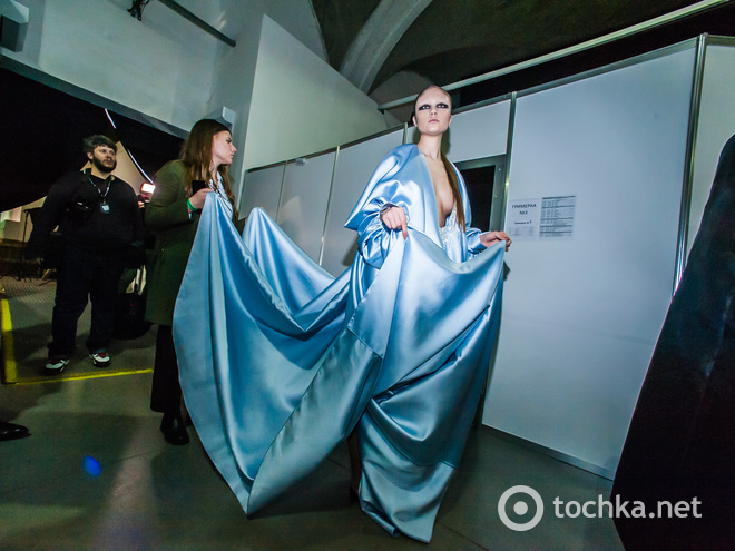 Backstage первого дня UFW FW20/21