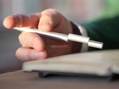 Что подарить на 8 марта коллегам