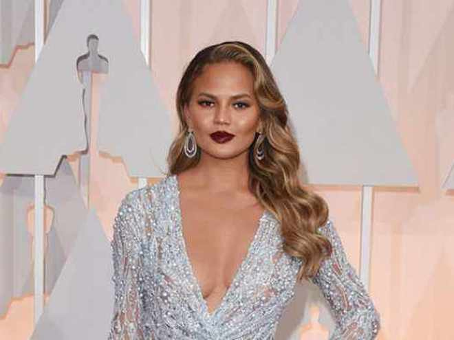 Крисси Тейген показала, как изменилось ее тело после родов