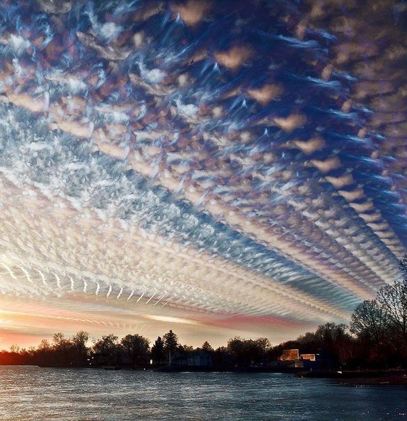 Невероятной красоты облака