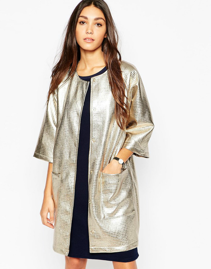 Street style идеи для новогоднего образа: шопинг