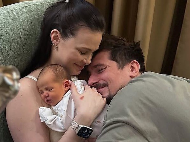 Позитив та Сахневич розсекретили, коли насправді народилася їхня дочка