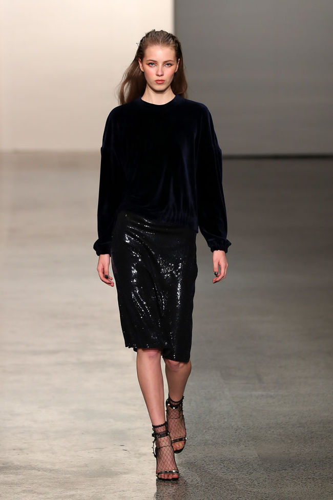 Бархатные вещи на осень 2017