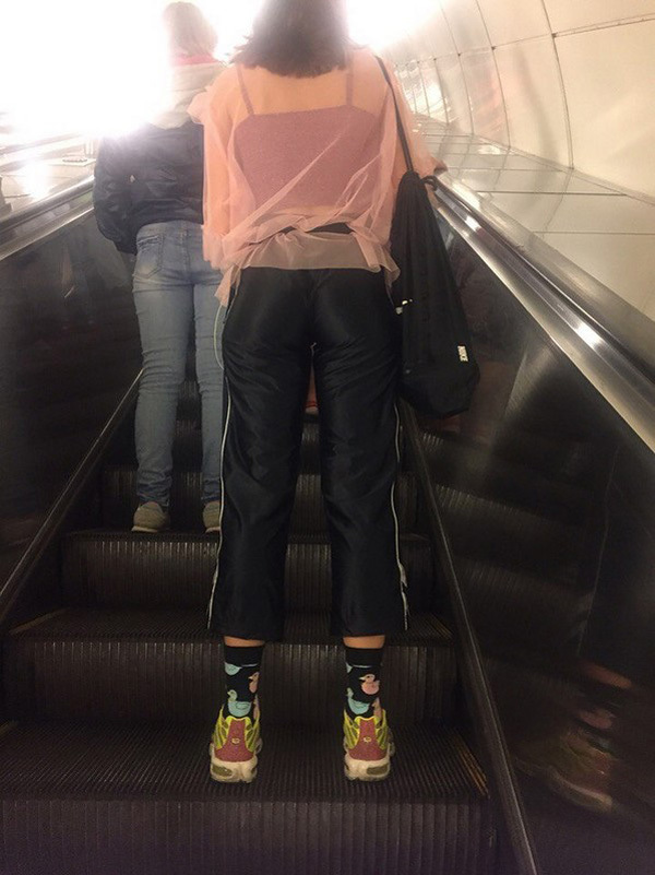 Модники в метро