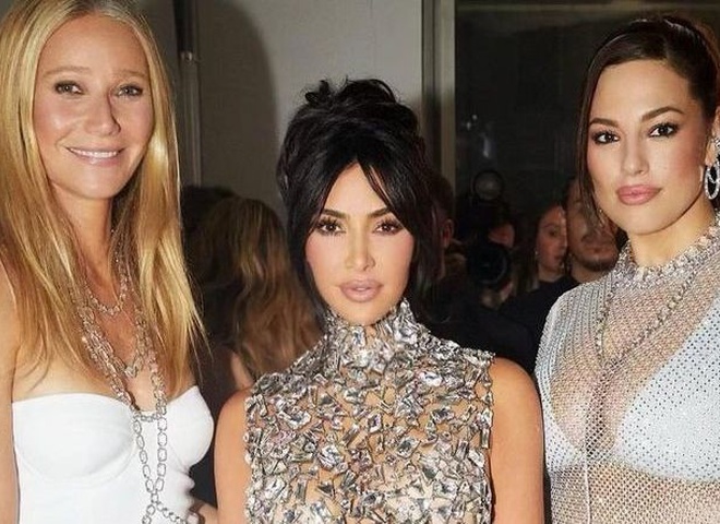 Пелтроу, Грем і Робертс заглянули на вечірку Кардаш'ян із важливого приводу