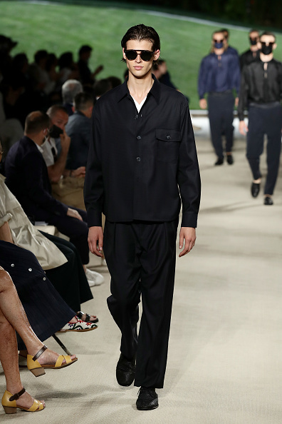 Giorgio Armani весна-лето 2022