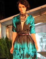 Показ Айсіної Показ Айсіної