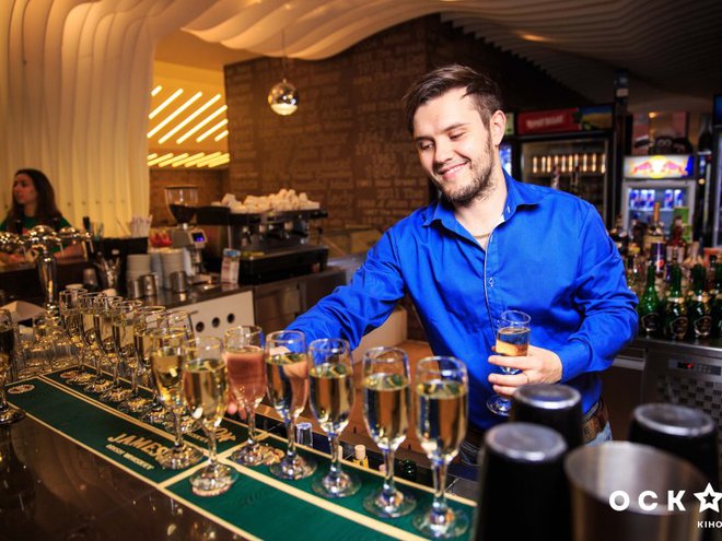 "Жизнь" Антон Корбейн премьера