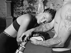 Джиджи Хадид в рекламе аромата Versace Dylan Blue