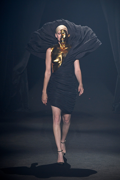 Показ Love Brings Love: Schiaparelli, Дэниел Розбери