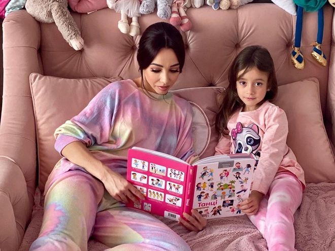 Екатерина Кухар с дочерью