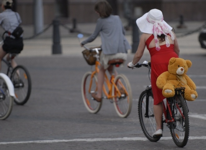Девушки велосипедистки