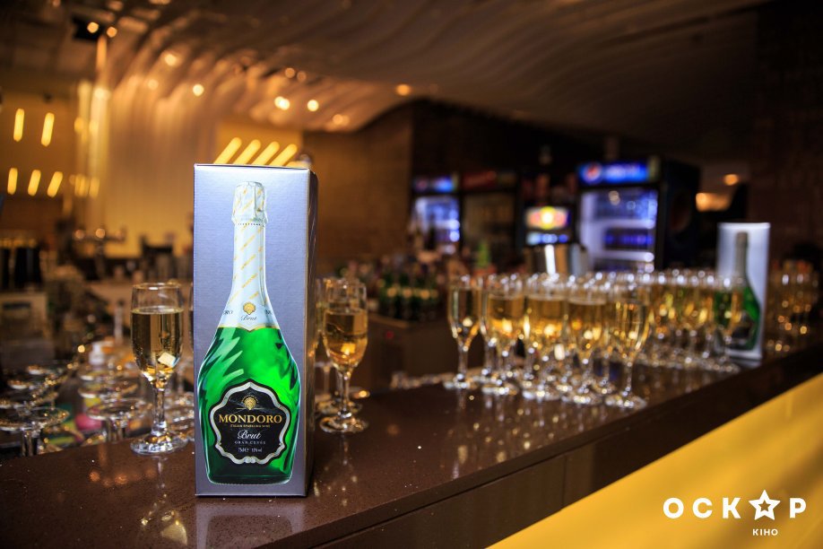 "Жизнь" Антон Корбейн премьера