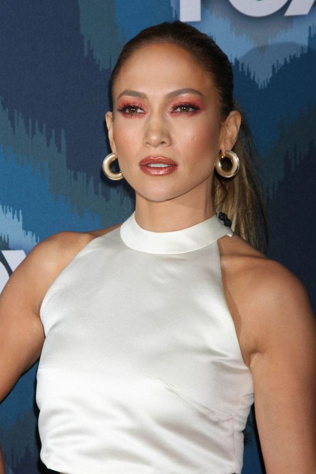 Червоні тіні на голлівудських зірках