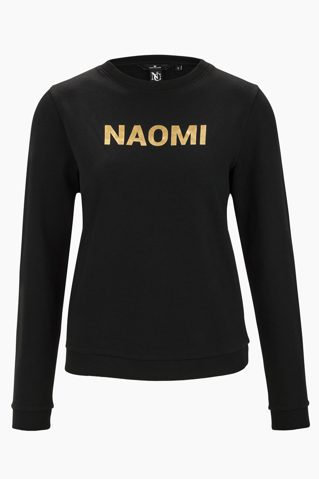 Наомі Кемпбелл створила різдвяну колекцію