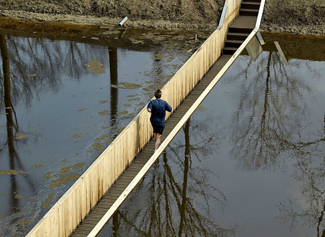 Необычные сооружения нашей планеты: Мост Моисея, Нидерланды