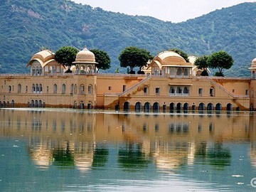 Джал Махал - дворец на воде