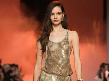 Кайлі Дженнер вибрала українську модель обличчям свого модного бренду