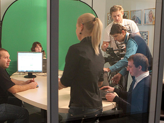 Денис Олейников