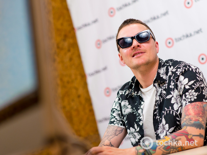 Фронтмен группы O.Torvald Женя Галич