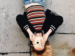 C чем носить вещи в полоску осенью:  вдохновляемся стильными образами