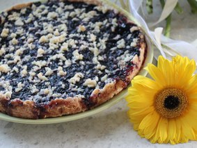 Рассыпчатый пирог с черникой Рассыпчатый пирог с черникой