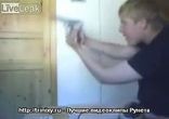 С пистолетом шутки плохи   