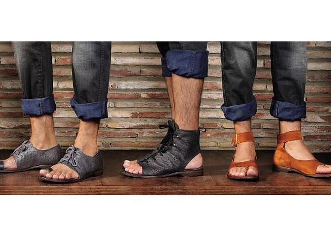 Chie Mihara: чоловіки з модними ногами 