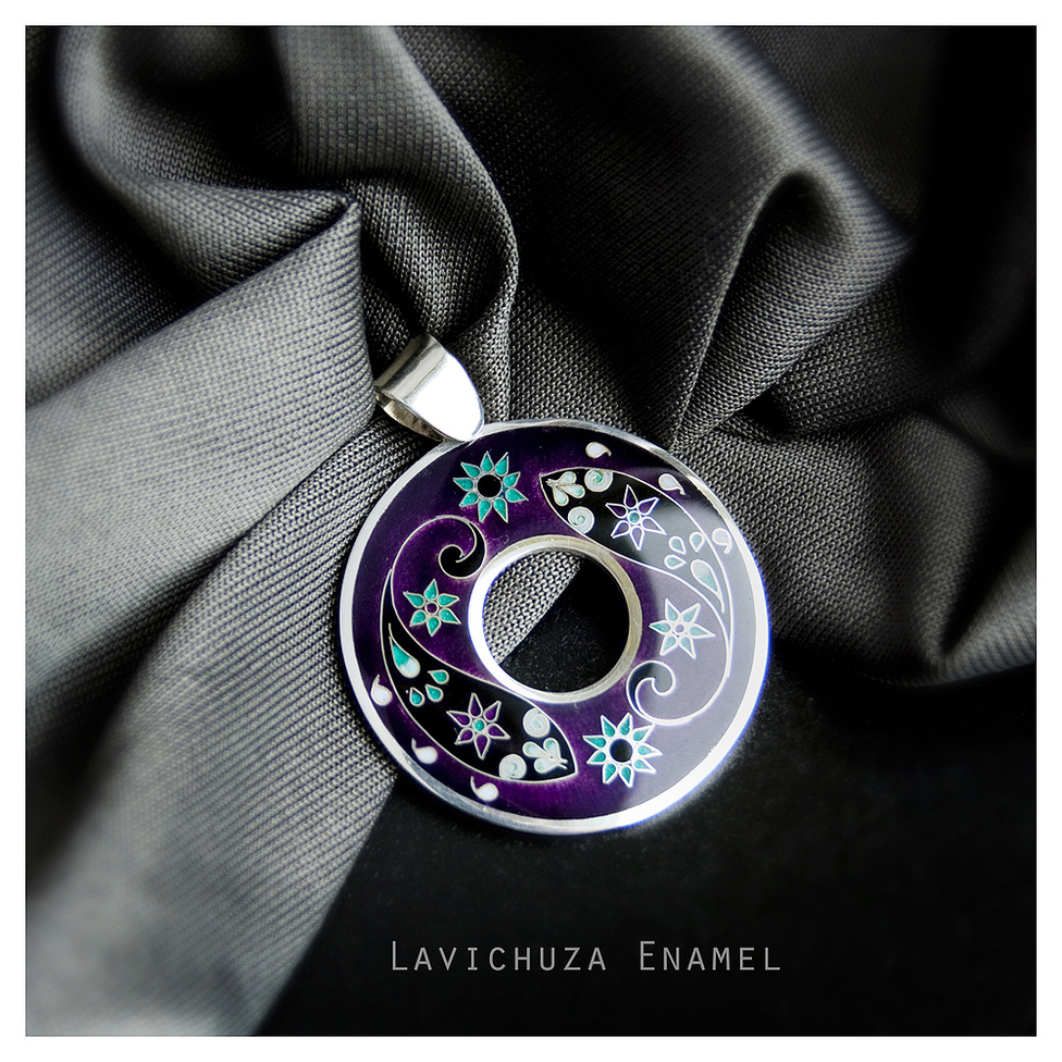 Lavichuza Enamel