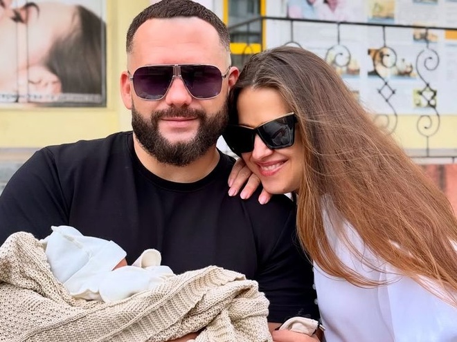 Slavia через місяць після пологів оголосила ім'я сина