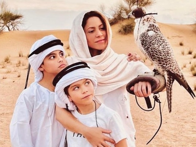 Шакіра показала синів у новому кліпі: за два дні понад 21 млн переглядів